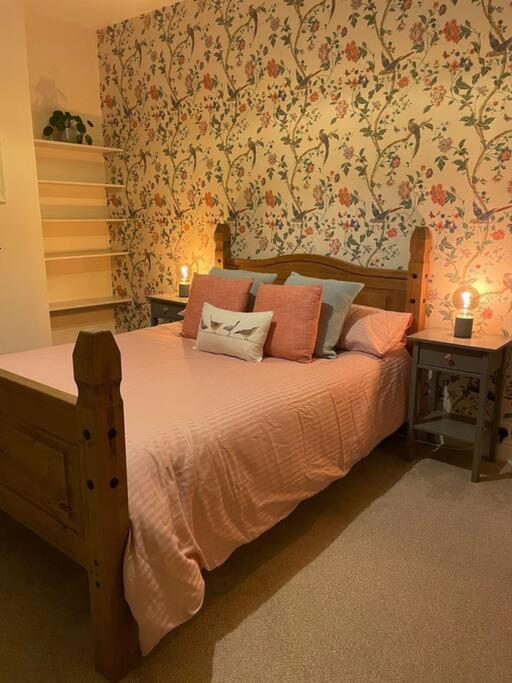 Gloucester Rd 2 Mins Away - Fab, New, Trendy House Bristol Exteriör bild